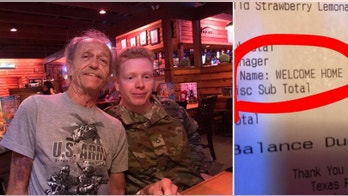 Florida restaurant helps soldier pull off surprise homecoming for dad