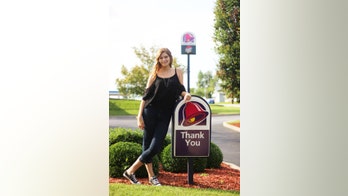 Teen’s senior year photo shoot at Taco Bell goes viral