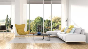 7 Tips for Creating a Glam Look With All-White Home Decor