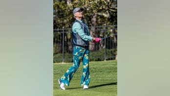 Bill Murray debuts 'Bill-Bottoms' at Pebble Beach Pro-Am