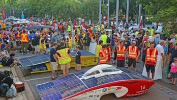World Solar Challenge: Solar-powered cars begin race across Australian outback