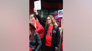 Elizabeth Perkins names James Woods at #MeToo march