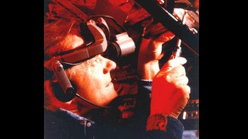 Hands-on with the decade-old predecessor to Google Glasses