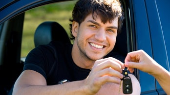 Auto industry: Young people will buy cars again