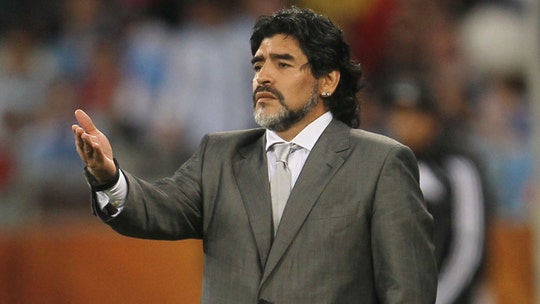 Diego Maradona returns to Argentina to manage dwindling first-division club