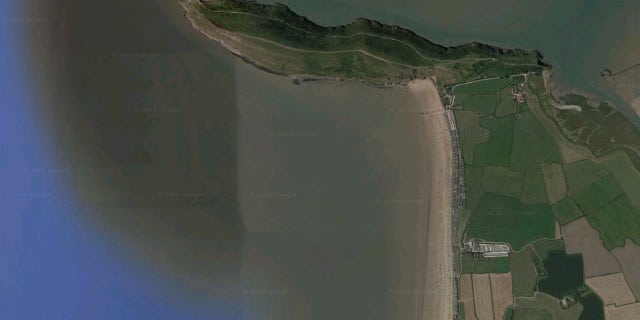 Parking and driving are allowed on the beach.