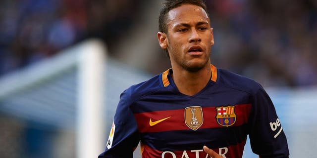 BARCELONA, SPAIN - JANUARY 02: Neymar JR of Barcelona looks on during the La Liga match between Real CD Espanyol and FC Barcelona at Cornella-El Prat Stadium on January 2, 2016 in Barcelona, Spain. (Photo by Manuel Queimadelos Alonso/Getty Images)