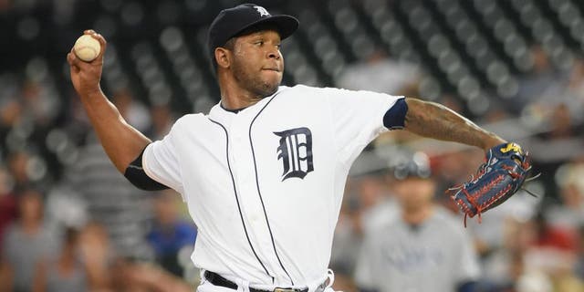DETROIT, MI - SEPTEMBER 08: Neftali Feliz #39 of the Detroit Tigers pitches during the game against the Tampa Bay Rays at Comerica Park on September 8, 2015 in Detroit, Michigan. The Tigers defeated the Rays 8-7. (Photo by Mark Cunningham/MLB Photos via Getty Images)