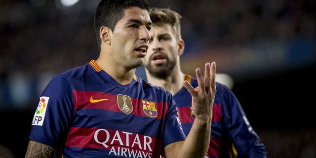 BARCELONA, SPAIN - JANUARY 6 : Barcelona's Luis Suarez gestures during the Spanish Copa del Rey (King's Cup) round of 16 first leg football match between FC Barcelona vs RCD Espanyol at the Camp Nou stadium in Barcelona on January 6, 2016. (Photo by Albert Llop/Anadolu Agency/Getty Images)