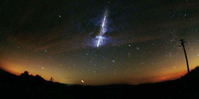Italian astrophotographer Lorenzo Lovato photographed this spectacular fireball from the 1998 Leonid meteor shower on Nov. 17, 1998.