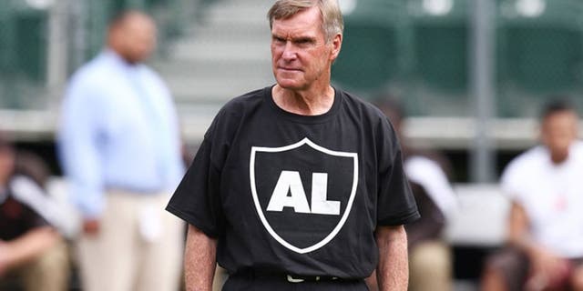 16 October 2011: Oakland Raiders offensive coordinator Al Saunders wears a shirt to honor Oakland Raiders owner Al Davis as the Oakland Raiders beat the Cleveland Browns 24-17 at O.Co Coliseum in Oakland, Ca ***FOR EDITORIAL USE ONLY****
