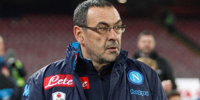 NAPLES, ITALY - JANUARY 19: Head coach of Napoli Maurizio Sarri during the TIM Cup match between SSC Napoli and FC Internazionale Milano at Stadio San Paolo on January 19, 2016 in Naples, Italy. (Photo by Maurizio Lagana/Getty Images)