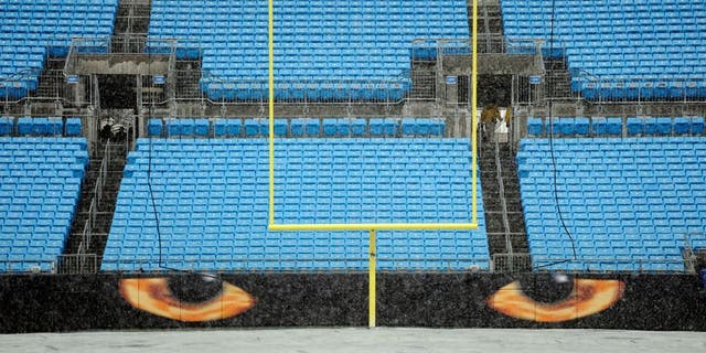 Jan 17, 2016; Charlotte, NC, USA; Snow fall prior the meeting the Seattle Seahawks and the Carolina Panthers in the NFC Divisional round playoff game at Bank of America Stadium. Mandatory Credit: Sam Sharpe-USA TODAY Sports