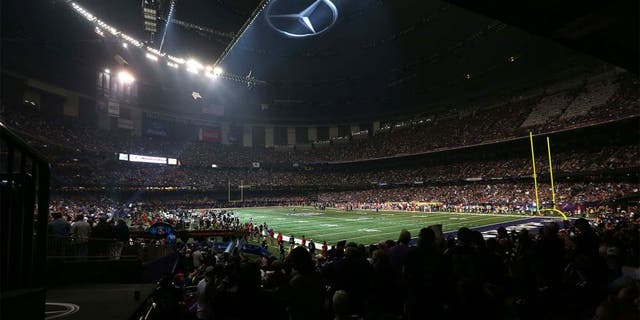 Feb 3, 2013; New Orleans, LA, USA; General view of the power outage during the third quarter in Super Bowl XLVII between the San Francisco 49ers and the Baltimore Ravens at the Mercedes-Benz Superdome. Mandatory Credit: Crystal LoGiudice-USA TODAY Sports