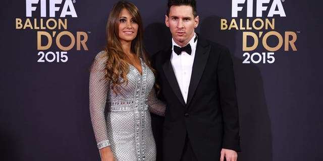 ZURICH, SWITZERLAND - JANUARY 11: Lionel Messi of Argentina and FC Barcelona and his partner Antonella Roccuzzo attend the FIFA Ballon d'Or Gala 2015 at the Kongresshaus on January 11, 2016 in Zurich, Switzerland. (Photo by Matthias Hangst/Getty Images)