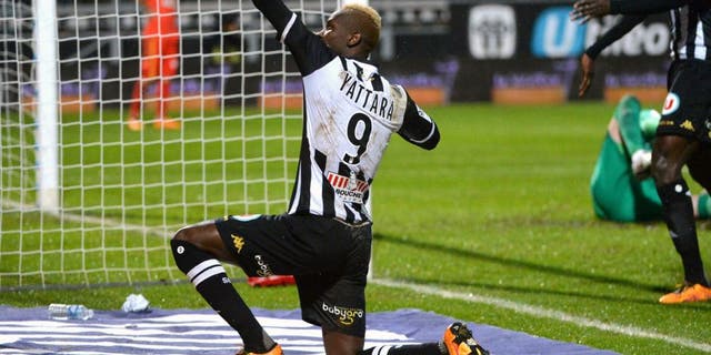 Angers' Guinean forward Mohamed Yattara (L) celebrates after scoring during the French L1 football match between Angers (SCO) and Monaco (ASM) at Jean Bouin Stadium in Angers, northwestern France, on January 30, 2016. AFP PHOTO / JEAN-FRANCOIS MONIER / AFP / JEAN-FRANCOIS MONIER (Photo credit should read JEAN-FRANCOIS MONIER/AFP/Getty Images)