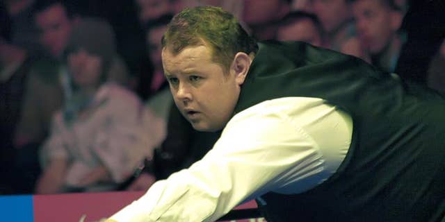 Britain's Stephen Lee reacts to a poor shot in Wembley, London, on January 20, 2008.