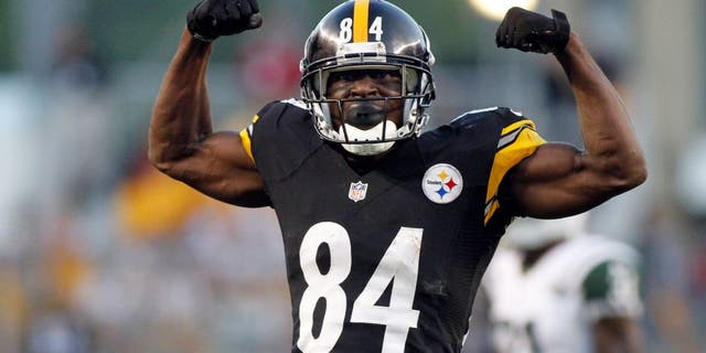 PITTSBURGH, PA - SEPTEMBER 16: Antonio Brown #84 of the Pittsburgh Steelers reacts after making a catch in the second half against the New York Jets during the game on September 16, 2012 at Heinz Field in Pittsburgh, Pennsylvania. The Steelers defeated the Jets 27-10. (Photo by Justin K. Aller/Getty Images)