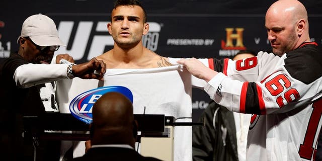 NEWARK, NJ - JANUARY 31: John Lineker fails to make weight during the UFC 169 weigh-in at the Prudential Center on January 31, 2014 in Newark, New Jersey. (Photo by Josh Hedges/Zuffa LLC/Zuffa LLC via Getty Images)