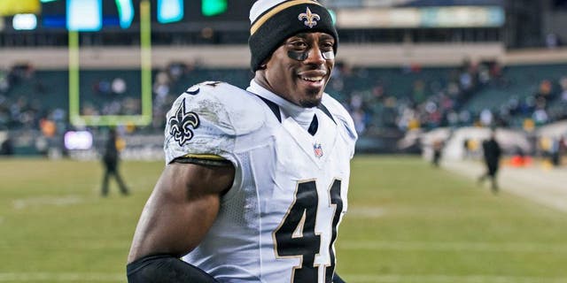 Jan 4, 2014; Philadelphia, PA, USA; New Orleans Saints safety Roman Harper (41) leaves the field after defeating the Philadelphia Eagles during the 2013 NFC wild card playoff football game at Lincoln Financial Field. The Saints defeated the Eagles 26-24. Mandatory Credit: Howard Smith-USA TODAY Sports