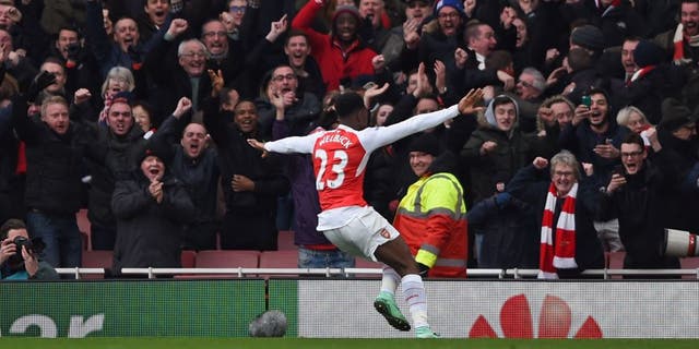 Football Soccer - Arsenal v Leicester City - Barclays Premier League - Emirates Stadium - 14/2/16 Arsenal's Danny Welbeck celebrates scoring their second goal Action Images via Reuters / Tony O'Brien Livepic EDITORIAL USE ONLY. No use with unauthorized audio, video, data, fixture lists, club/league logos or "live" services. Online in-match use limited to 45 images, no video emulation. No use in betting, games or single club/league/player publications. Please contact your account representative for further details.