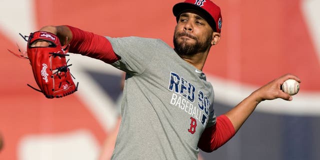 FT. MYERS, FL - FEBRUARY 17: David Price of the Boston Red Sox warms up during a Spring Training workout on February 17, 2016 at Fenway South in Fort Myers, Florida . (Photo by Michael Ivins/Boston Red Sox/Getty Images)