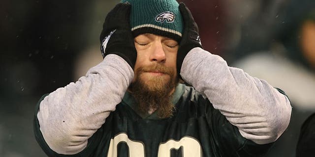 PHILADELPHIA - DECEMBER 2: A fan of the Philadelphia Eagles reacts during the NFL game against the Seattle Seahawks at the Lincoln Financial Field on December 2, 2007 in Philadelphia, Pennsylvania. (Photo by Al Bello/Getty Images)