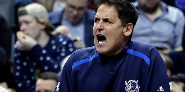 TORONTO, ON - DECEMBER 22: Dallas Mavericks Owner Mark Cuban shouts from the bench during an NBA game against the Toronto Raptors at the Air Canada Centre on December 22, 2015 in Toronto, Ontario, Canada. NOTE TO USER: User expressly acknowledges and agrees that, by downloading and or using this photograph, User is consenting to the terms and conditions of the Getty Images License Agreement. (Photo by Vaughn Ridley/Getty Images)