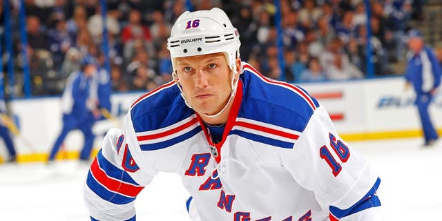 TAMPA, FL - DECEMBER 3: Sean Avery #16 of the New York Rangers rest during a break in the action against the Tampa Bay Lightning at the St. Pete Times Forum on December 3, 2011 in Tampa, Florida. (Photo by Scott Audette/NHLI via Getty Images)