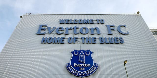 LIVERPOOL, ENGLAND - NOVEMBER 21: A general view of the stadium ahead of the Barclays Premier League match between Everton and Aston Villa at Goodison Park on November 21, 2015 in Liverpool, England. (Photo by Chris Brunskill/Getty Images)
