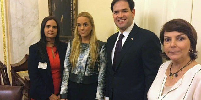From left: Tamara Suju, international director of the Venezuelan human rights organization, Foro Penal; Lilian Tintori, wife of imprisoned opposition leader Leopoldo López; Sen. Marco Rubio; and Mitzy Capriles, wife of imprisoned Caracas mayor Antonio Ledezma. (Photo: rubio.senate.gov)