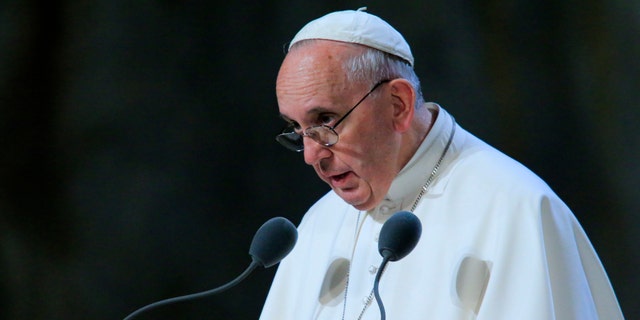 WASHINGTON, DC - SEPTEMBER 25: Pope Francis speaks to attendees inside of the 9/11 Memorial Museum September 25, 2015 in New York City. Pope Francis is on a six-day trip to the United States, which includes stops in Washington DC, New York and Philadelphia. (Photo by Eduardo Munoz-Pool/Getty Images)