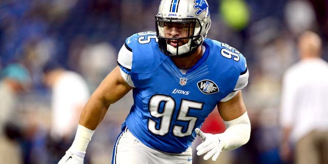 Nov 9, 2014; Detroit, MI, USA; Detroit Lions outside linebacker Kyle Van Noy (95) against the Miami Dolphins at Ford Field. Mandatory Credit: Andrew Weber-USA TODAY Sports