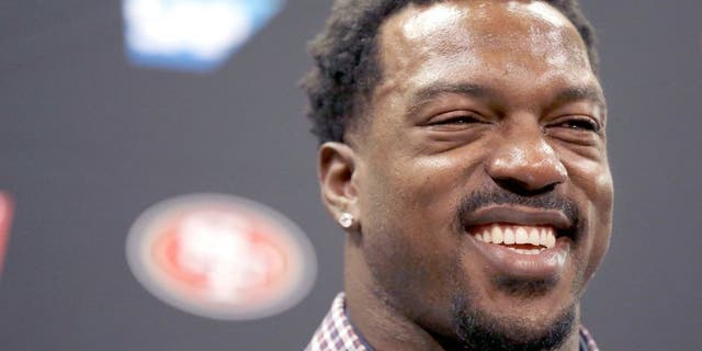 San Francisco 49ers linebacker Patrick Willis speaks at a news conference at the 49ers' NFL football facility in Santa Clara, Tuesday, March 10, 2015. Willis, a seven-time Pro Bowler, will retire after his 2014 season was cut short by a toe injury that required surgery, the 49ers announced, Tuesday. (AP Photo/Jeff Chiu)