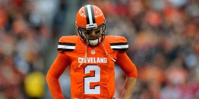 CLEVELAND, OH - DECEMBER 13, 2015: Quarterback Johnny Manziel #2 of the Cleveland Browns stands on the field during a game against the San Francisco 49ers on December 13, 2015 at FirstEnergy Stadium in Cleveland, Ohio. Cleveland won 24-10. (Photo by Nick Cammett/Diamond Images/Getty Images) *** Local Caption *** Johnny Manziel,CLEVELAND, OH - DECEMBER 13, 2015: Quarterback Johnny Manziel #2 of the Cleveland Browns stands on the field during a game against the San Francisco 49ers on December 13, 2015 at FirstEnergy Stadium in Cleveland, Ohio. Cleveland won 24-10. (Photo by Nick Cammett/Diamond Images/Getty Images)