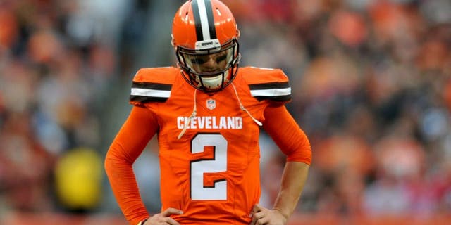 CLEVELAND, OH - DECEMBER 13, 2015: Quarterback Johnny Manziel #2 of the Cleveland Browns stands on the field during a game against the San Francisco 49ers on December 13, 2015 at FirstEnergy Stadium in Cleveland, Ohio. Cleveland won 24-10. (Photo by Nick Cammett/Diamond Images/Getty Images) *** Local Caption *** Johnny Manziel,CLEVELAND, OH - DECEMBER 13, 2015: Quarterback Johnny Manziel #2 of the Cleveland Browns stands on the field during a game against the San Francisco 49ers on December 13, 2015 at FirstEnergy Stadium in Cleveland, Ohio. Cleveland won 24-10. (Photo by Nick Cammett/Diamond Images/Getty Images)