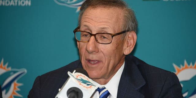 Miami Dolphins owner Stephen Ross speaks to reporters March 11, 2015 in Davie, Fla. (Getty Images)