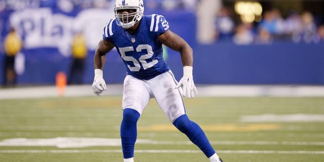 D'Qwell Jackson #52 of the Indianapolis Colts in action against the Tampa Bay Buccaneers during the game at Lucas Oil Stadium on November 29, 2015 in Indianapolis, Indiana. The Colts defeated the Bucs 25-12. (Photo by Joe Robbins/Getty Images)