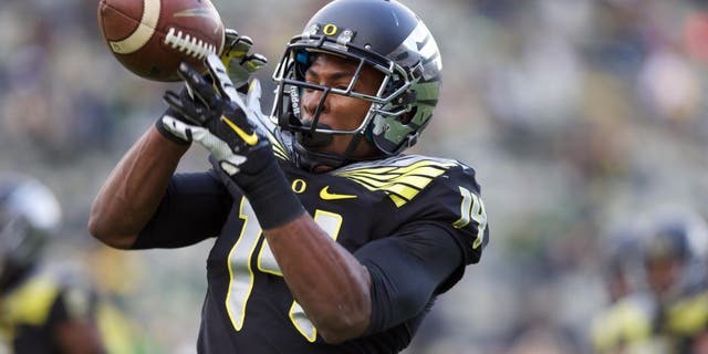 Nov 1, 2014; Eugene, OR, USA; Oregon Ducks defensive back Ifo Ekpre-Olomu (14) before the game against the Stanford Cardinal at Autzen Stadium. Mandatory Credit: Scott Olmos-USA TODAY Sports