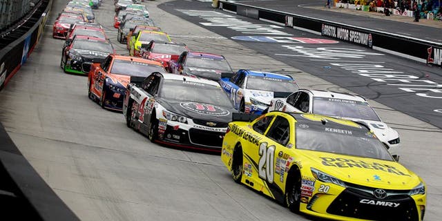 BRISTOL, TN - APRIL 19: Matt Kenseth, driver of the #20 Dollar General Toyota, leads the field to start the NASCAR Sprint Cup Series Food City 500 at Bristol Motor Speedway on April 19, 2015 in Bristol, Tennessee. (Photo by Brian Lawdermilk/Getty Images)
