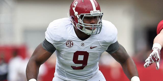 TUSCALOOSA, AL - APRIL 18: Da'Shawn Hand #9 of the White team anticipates a play during the University of Alabama Crimson Tide A-day spring game at Bryant-Denny Stadium on April 18, 2015 in Tuscaloosa, Alabama. (Photo by Stacy Revere/Getty Images)