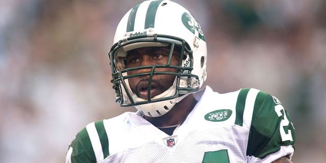 EAST RUTHERFORD, NJ - SEPTEMBER 19: Darrelle Revis #24 of the New York Jets looks on against the New England Patriots during the game on September 19, 2010 at the New Meadowlands Stadium in East Rutherford, New Jersey.The Jets won 28-14. (Photo By Rob Tringali/SportsChrome/Getty Images) *** Local Caption *** Darrelle Revis