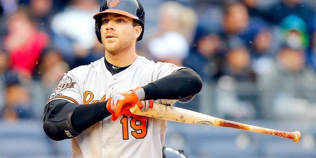 NEW YORK, NY - APRIL 07: (NEW YORK DAILIES OUT) Chris Davis #19 of the Baltimore Orioles in action against the New York Yankees at Yankee Stadium on April 7, 2014 in the Bronx borough of New York City. The Yankees defeated the Orioles 4-2. (Photo by Jim McIsaac/Getty Images)