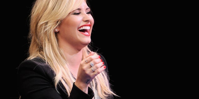 NEW YORK, NY - SEPTEMBER 03: Demi Lovato visits "Late Night With Jimmy Fallon" at Rockefeller Center on September 3, 2013 in New York City. (Photo by Jamie McCarthy/Getty Images)