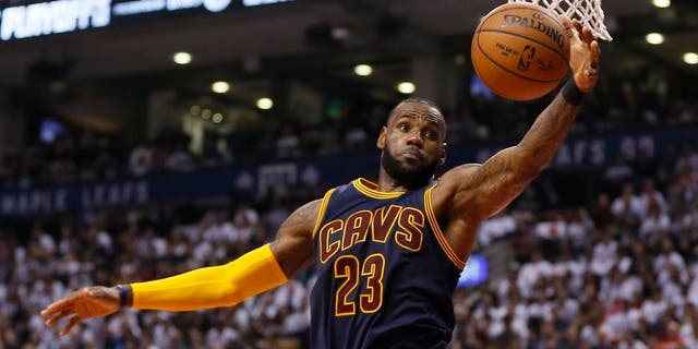 LeBron James, left-handed, explains why he became a right-handed ...