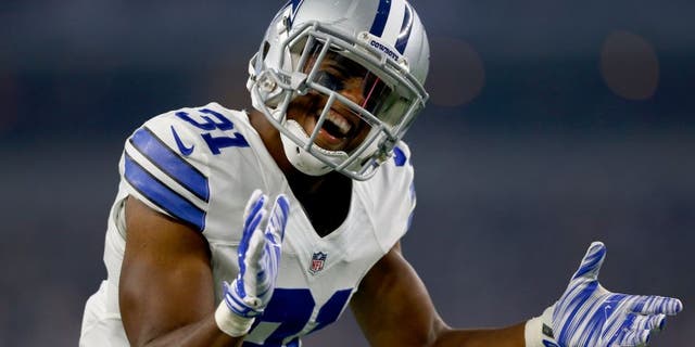 ARLINGTON, TX - SEPTEMBER 13: Cornerback Byron Jones #31of the Dallas Cowboys reacts in the first half in a game against the New York Giants at AT&T Stadium on September 13, 2015 in Arlington, Texas. (Photo by Tom Pennington/Getty Images)