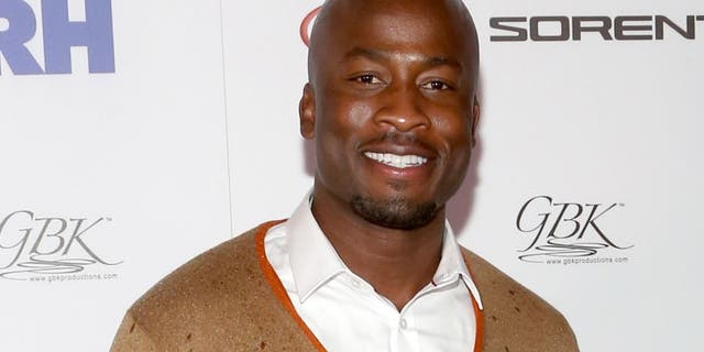 Former Oakland Raiders defensive end Akbar Gbajabiamila helped police find a suspect in a hit-and-run last summer.