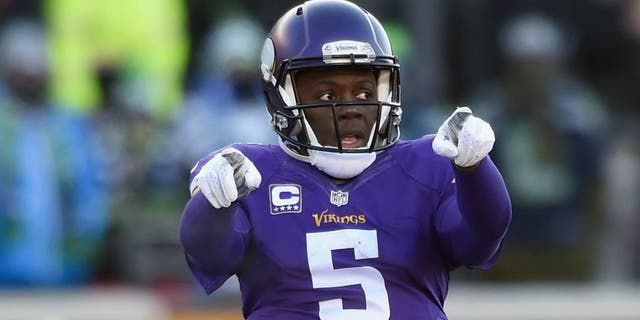 MINNEAPOLIS, MN - JANUARY 10: Teddy Bridgewater #5 of the Minnesota Vikings communicates at the line of scrimmage in the second half against the Seattle Seahawks during the NFC Wild Card Playoff game at TCFBank Stadium on January 10, 2016 in Minneapolis, Minnesota. (Photo by Hannah Foslien/Getty Images)