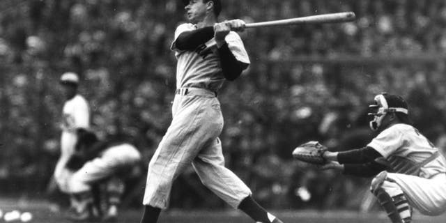 New York Yankees Joe DiMaggio in Japan in 1950. (TSN Archives.)
