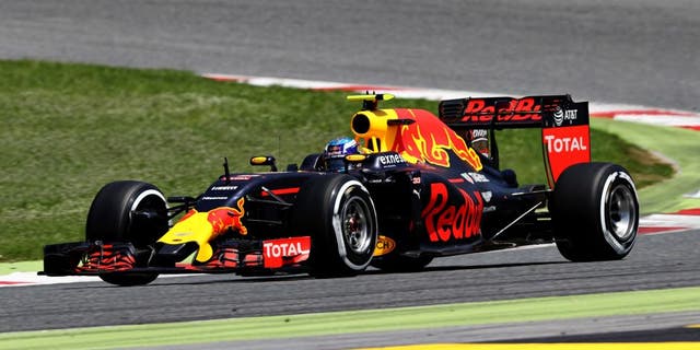 MONTMELO, SPAIN - MAY 15: Max Verstappen of the Netherlands driving the (33) Red Bull Racing Red Bull-TAG Heuer RB12 TAG Heuer on track during the Spanish Formula One Grand Prix at Circuit de Catalunya on May 15, 2016 in Montmelo, Spain. (Photo by Mark Thompson/Getty Images)